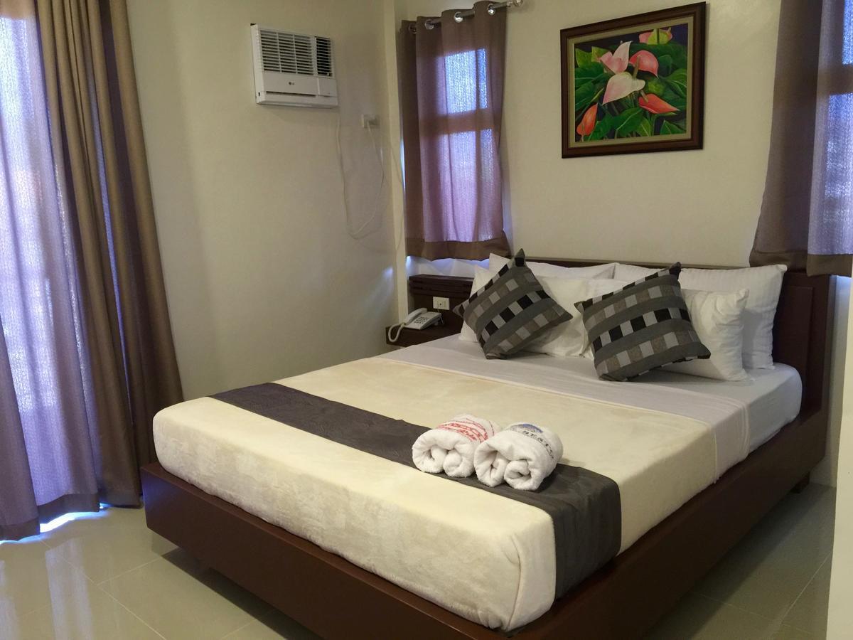 Maruyog'S Ridge Convention Center Hotel Quezon City Bagian luar foto