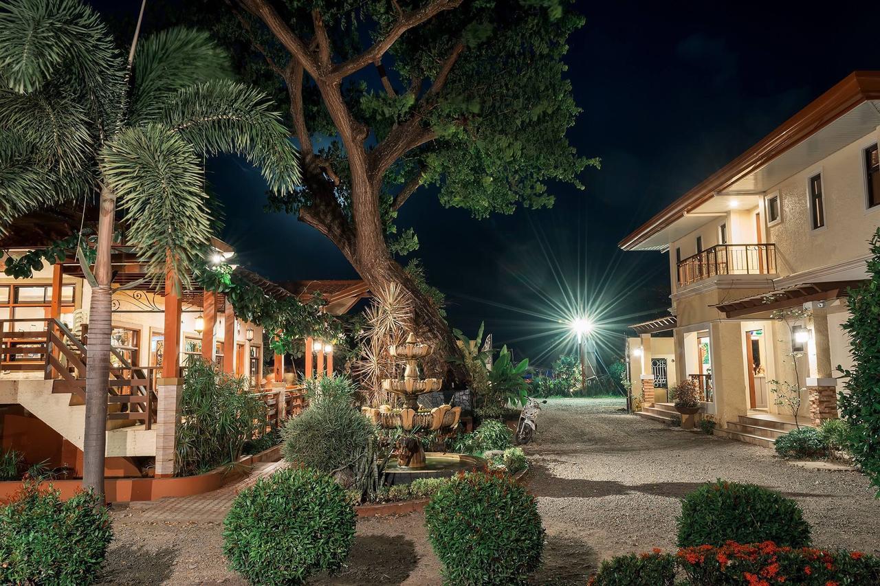 Maruyog'S Ridge Convention Center Hotel Quezon City Bagian luar foto