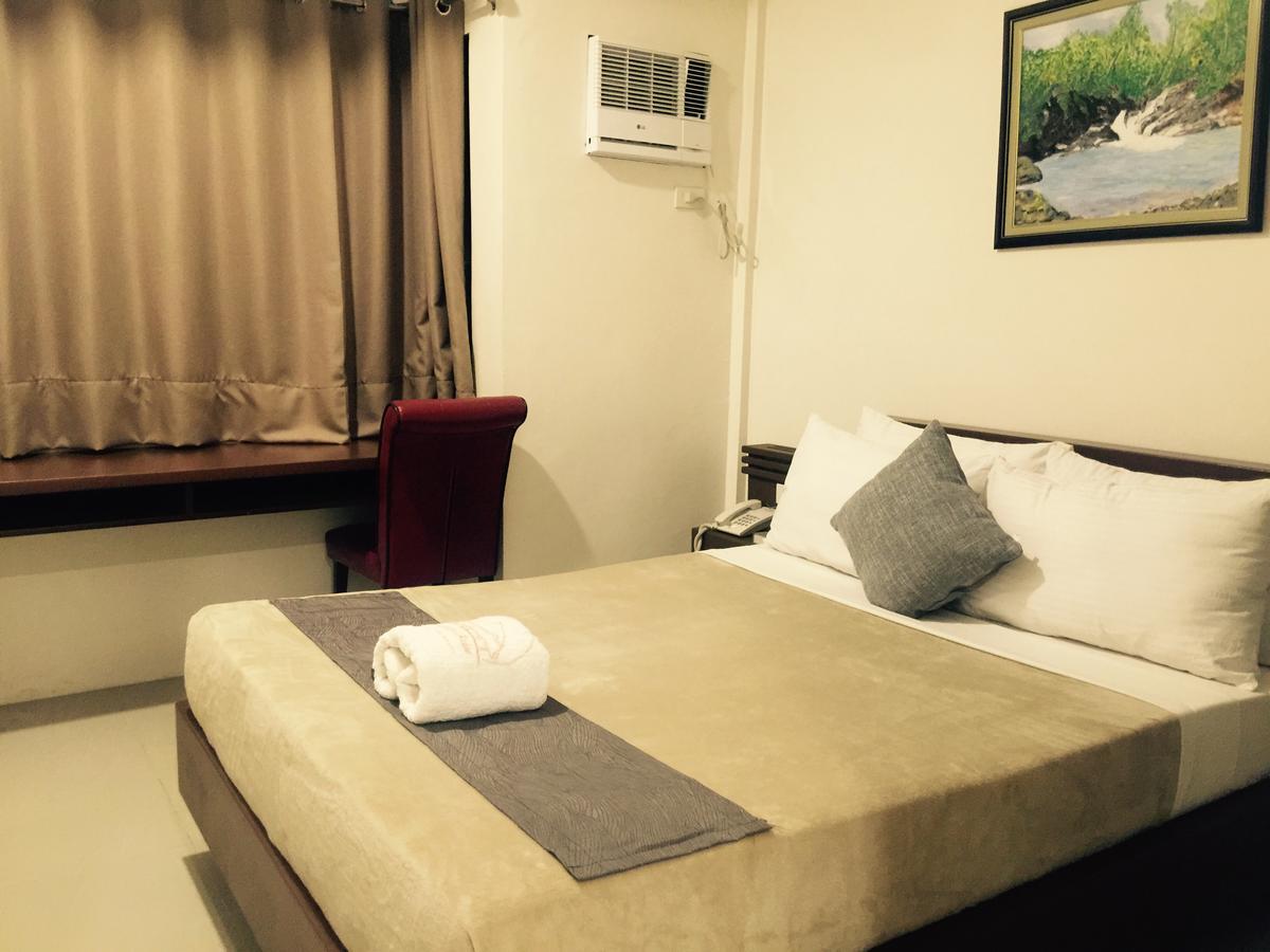 Maruyog'S Ridge Convention Center Hotel Quezon City Bagian luar foto